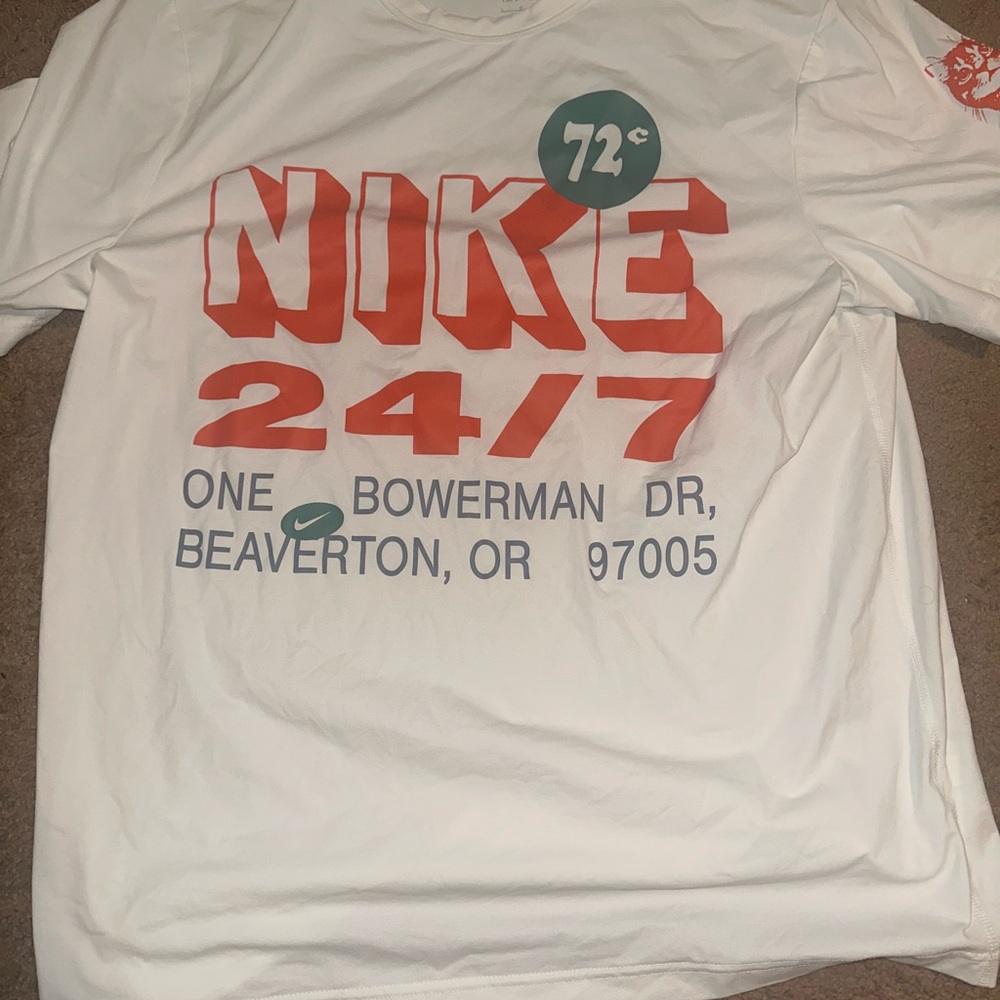 Nike Graphic T-Shirt